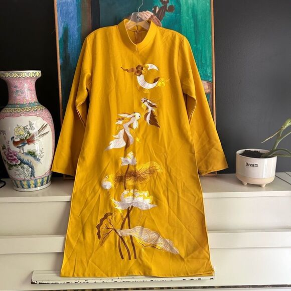 Golden Embroidered Women's Long Blouse L - Picture 1 of 16